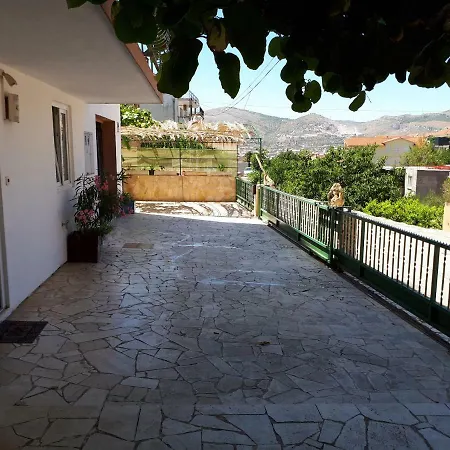 Luki Apartament Trogir
