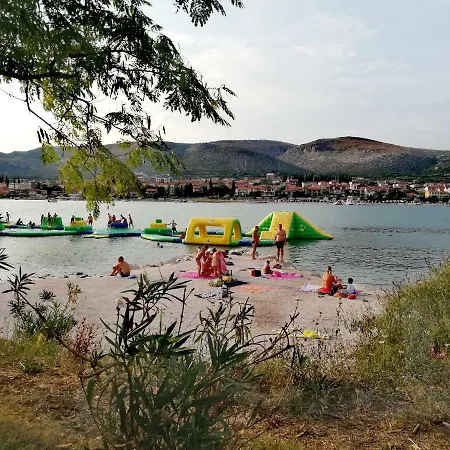 Luki Apartament *